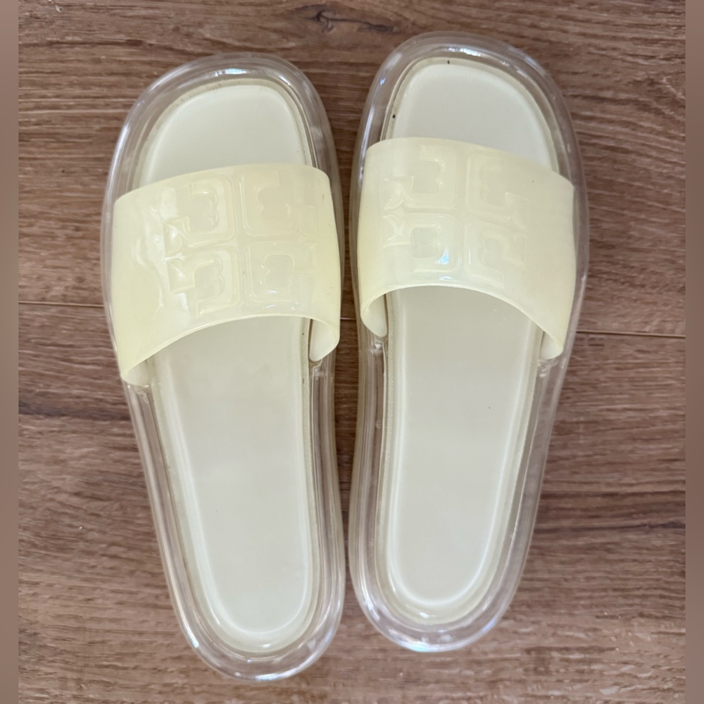 Tory Burch Cream Bubble Jelly Slides